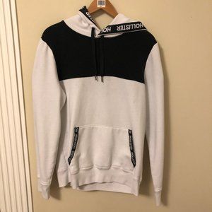 Hollister Black and White Hoodie In Mens Medium